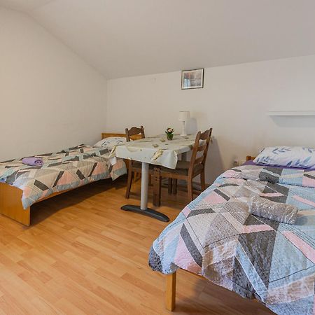 Rooms Kozarje 卢布尔雅那 外观 照片