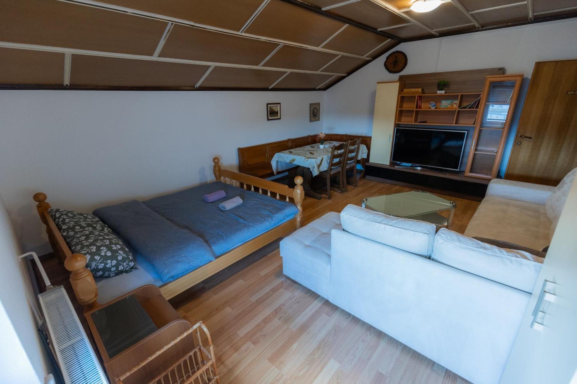 Rooms Kozarje 卢布尔雅那 外观 照片
